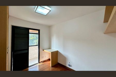 Apartamento para alugar com 118m², 4 quartos e 3 vagas Apartamento para alugar com 118m², 4 quartos e 3 vagasQuarto