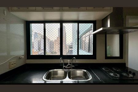 Apartamento para alugar com 118m², 4 quartos e 3 vagas Apartamento para alugar com 118m², 4 quartos e 3 vagasCozinha
