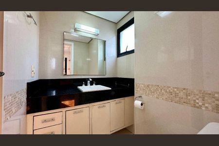 Apartamento para alugar com 118m², 4 quartos e 3 vagas Apartamento para alugar com 118m², 4 quartos e 3 vagasBanheiro