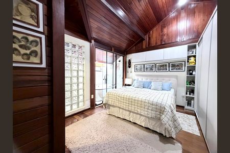 Casa de condomínio à venda com 200m², 3 quartos e 2 vagas Casa de condomínio à venda com 200m², 3 quartos e 2 vagasSuíte 1