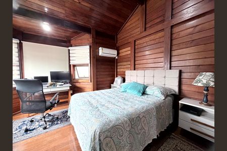 Casa de condomínio à venda com 200m², 3 quartos e 2 vagas Casa de condomínio à venda com 200m², 3 quartos e 2 vagasQuarto