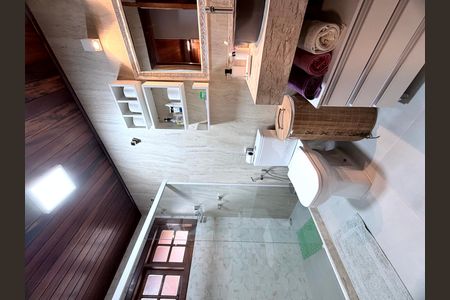 Casa de condomínio à venda com 200m², 3 quartos e 2 vagas Casa de condomínio à venda com 200m², 3 quartos e 2 vagasBanheiro da Suíte 2