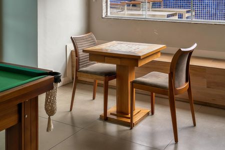 Apartamento para alugar com 144m², 4 quartos e 2 vagas Apartamento para alugar com 144m², 4 quartos e 2 vagasÁrea comum