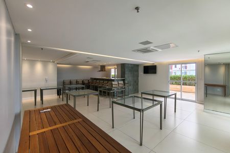 Apartamento para alugar com 144m², 4 quartos e 2 vagas Apartamento para alugar com 144m², 4 quartos e 2 vagasÁrea comum - Salão de festas