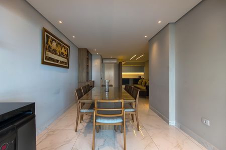 Apartamento para alugar com 144m², 4 quartos e 2 vagas Apartamento para alugar com 144m², 4 quartos e 2 vagasSala