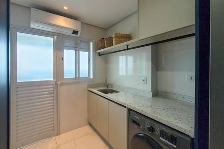Apartamento para alugar com 144m², 4 quartos e 2 vagas Apartamento para alugar com 144m², 4 quartos e 2 vagasÁrea de Serviço