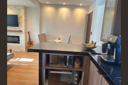 Cozinha de casa de condomínio para alugar com 2 quartos, 100m² em Vila Domitila, São Paulo