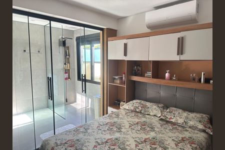 Quarto  de casa de condomínio para alugar com 2 quartos, 100m² em Vila Domitila, São Paulo