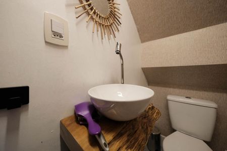 Casa de condomínio à venda com 75m², 2 quartos e 1 vagaLavabo