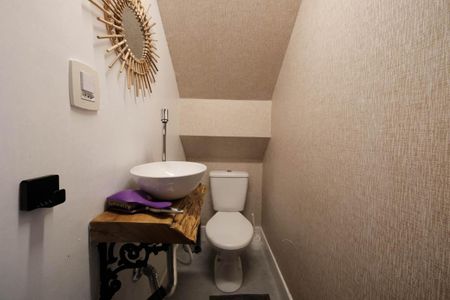 Lavabo de casa de condomínio à venda com 2 quartos, 75m² em Vila Dalila, São Paulo