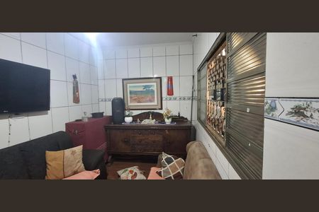 Casa para alugar com 80m², 4 quartos e 3 vagasSala