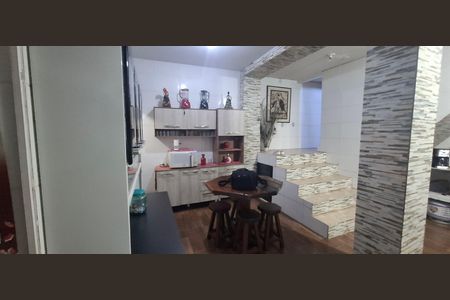 Casa para alugar com 80m², 4 quartos e 3 vagasCozinha