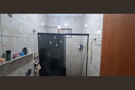 Casa para alugar com 80m², 4 quartos e 3 vagasBanheiro da Suíte 1