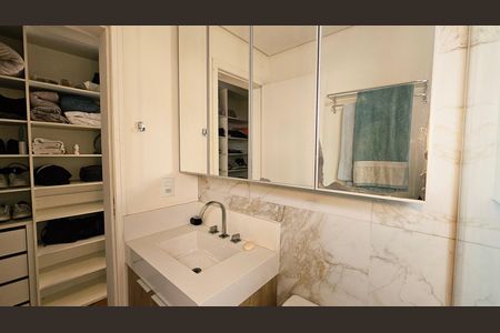 Apartamento à venda com 178m², 3 quartos e 3 vagas