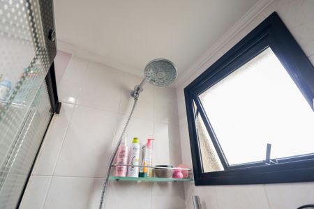 Apartamento à venda com 60m², 2 quartos e 2 vagas Apartamento à venda com 60m², 2 quartos e 2 vagasBanheiro da Suíte