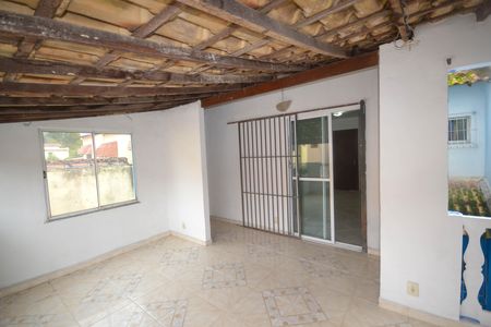 Casa para alugar com 201m², 3 quartos e 1 vaga Casa para alugar com 201m², 3 quartos e 1 vagaSuíte 3-Varanda