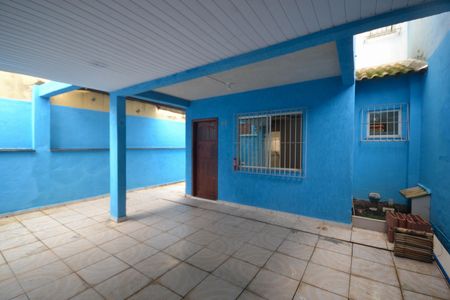 Casa para alugar com 201m², 3 quartos e 1 vaga Casa para alugar com 201m², 3 quartos e 1 vagaGaragem
