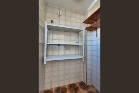 Apartamento para alugar com 68m², 2 quartos e 1 vaga Apartamento para alugar com 68m², 2 quartos e 1 vagaDespensa