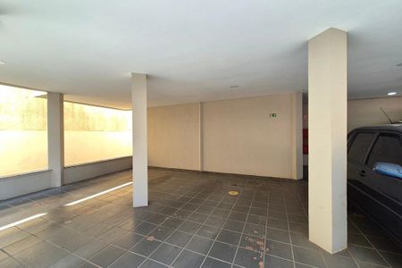 Apartamento para alugar com 68m², 2 quartos e 1 vaga Apartamento para alugar com 68m², 2 quartos e 1 vagaGaragem