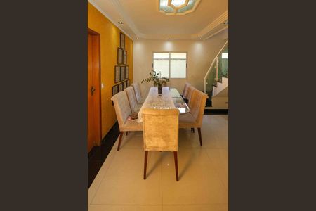 Casa à venda com 3 quartos, 180m² em Sítio da Figueira, São Paulo