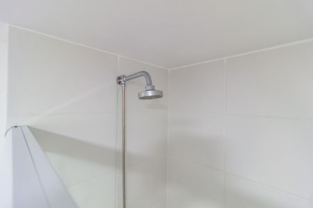 Casa de condomínio para alugar com 30m², 1 quarto e sem vaga Casa de condomínio para alugar com 30m², 1 quarto e sem vagaDetalhe - Banheiro