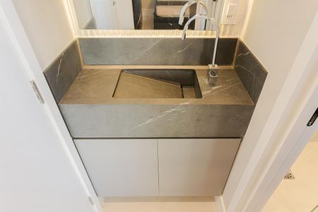 Apartamento para alugar com 35m², 1 quarto e sem vaga Apartamento para alugar com 35m², 1 quarto e sem vagaBanheiro da Suíte