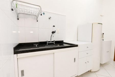Studio para alugar com 25m², 1 quarto e sem vaga Studio para alugar com 25m², 1 quarto e sem vagaCozinha
