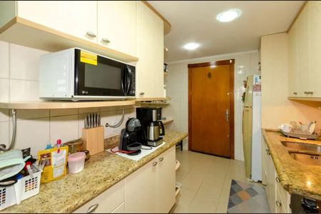 Apartamento para alugar com 80m², 3 quartos e 1 vaga Apartamento para alugar com 80m², 3 quartos e 1 vagaCozinha