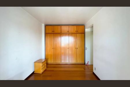 Apartamento para alugar com 69m², 2 quartos e 1 vaga Apartamento para alugar com 69m², 2 quartos e 1 vagaQuarto2