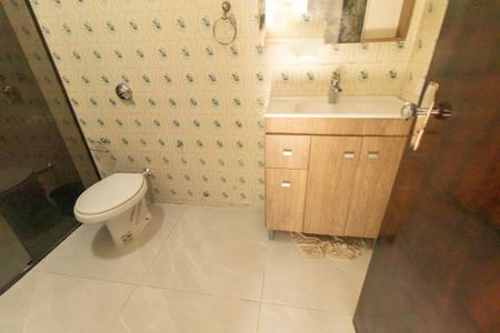 Apartamento para alugar com 120m², 3 quartos e 2 vagasBanheiro da Suite