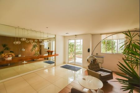 Apartamento à venda com 66m², 2 quartos e 2 vagas Apartamento à venda com 66m², 2 quartos e 2 vagasHall social