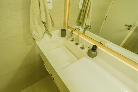 Apartamento à venda com 66m², 2 quartos e 2 vagas Apartamento à venda com 66m², 2 quartos e 2 vagasBanheiro da Suíte