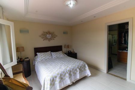 Casa de condomínio para alugar com 270m², 3 quartos e 2 vagas Casa de condomínio para alugar com 270m², 3 quartos e 2 vagasSuíte 2