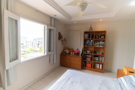 Casa de condomínio para alugar com 270m², 3 quartos e 2 vagas Casa de condomínio para alugar com 270m², 3 quartos e 2 vagasSuíte 1