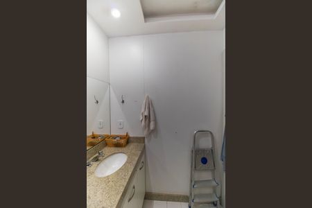 Casa de condomínio para alugar com 270m², 3 quartos e 2 vagas Casa de condomínio para alugar com 270m², 3 quartos e 2 vagasBanheiro 1
