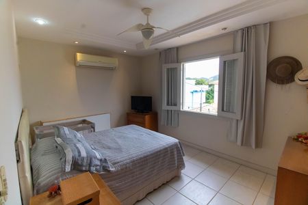 Casa de condomínio para alugar com 270m², 3 quartos e 2 vagas Casa de condomínio para alugar com 270m², 3 quartos e 2 vagasSuíte 1
