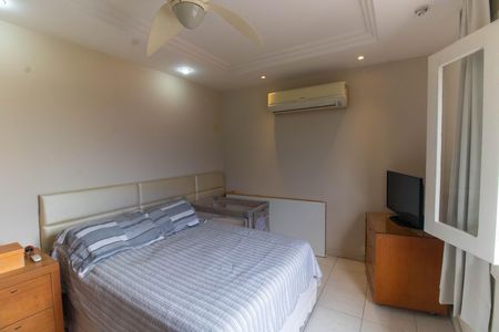 Casa de condomínio para alugar com 270m², 3 quartos e 2 vagas Casa de condomínio para alugar com 270m², 3 quartos e 2 vagasSuíte 1