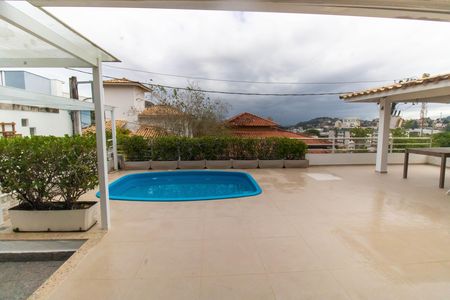 Casa de condomínio para alugar com 270m², 3 quartos e 2 vagas Casa de condomínio para alugar com 270m², 3 quartos e 2 vagasVista da Sala