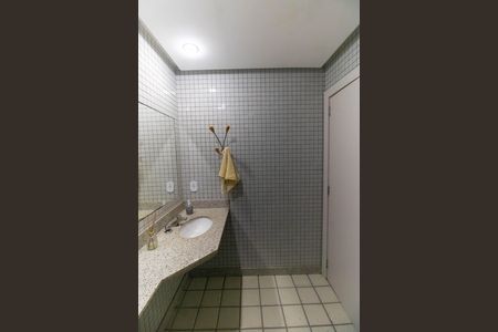 Casa de condomínio para alugar com 270m², 3 quartos e 2 vagas Casa de condomínio para alugar com 270m², 3 quartos e 2 vagasBanheiro 2