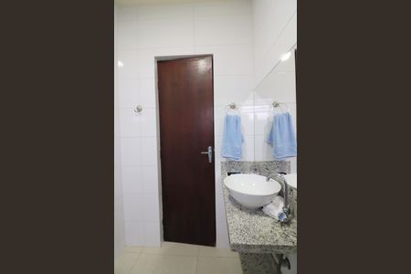 Casa à venda com 130m², 3 quartos e 1 vagaBanheiro Social 1