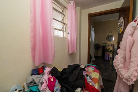 Quarto 2 de casa à venda com 6 quartos, 256m² em Parque São Lucas, São Paulo