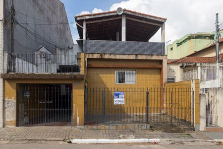 Fachada de casa à venda com 6 quartos, 256m² em Parque São Lucas, São Paulo