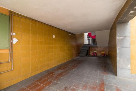 Garagem de casa à venda com 6 quartos, 256m² em Parque São Lucas, São Paulo
