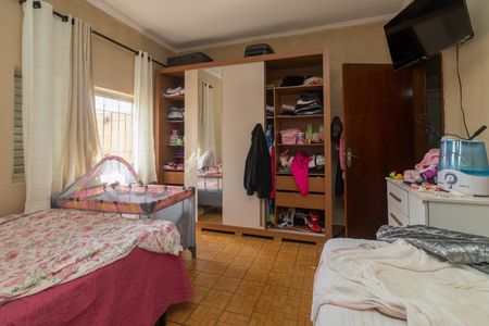 Quarto 1 de casa à venda com 6 quartos, 60m² em Parque São Lucas, São Paulo