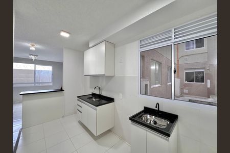 Cozinha de apartamento à venda com 2 quartos, 43m² em Vargem Pequena, Rio de Janeiro