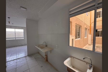 Apartamento à venda com 43m², 2 quartos e sem vagaCozinha e Área de Serviço