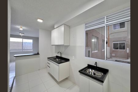 Cozinha de apartamento à venda com 2 quartos, 43m² em Vargem Pequena, Rio de Janeiro
