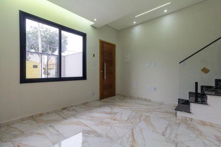 Sala de casa à venda com 3 quartos, 80m² em Vila Paranagua, São Paulo