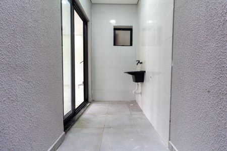 Casa à venda com 80m², 3 quartos e 1 vagaÁrea de Serviço