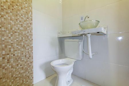 Casa à venda com 80m², 3 quartos e 1 vagaBanheiro 2